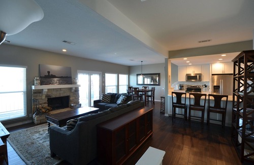 Horseshoe Bay House | Luxury Waterfront Home with Boat Slip in Heart of Horseshoe Bay