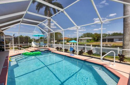 Fort Myers House | Luxury Waterfront Vacation Home with Dock and free heated Pool