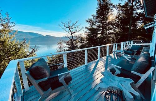 Eastsound House | Luxury Waterfront & Views, Private Beach, Golfing