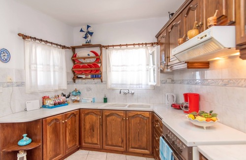 Exomvourgo House | Luxury Wave Maisonette Ormos Isternion Tinos