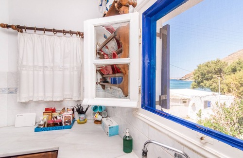 Exomvourgo House | Luxury Wave Maisonette Ormos Isternion Tinos