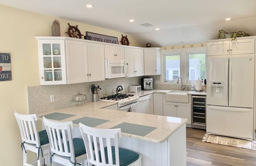 West Dennis House | Luxury West Dennis Rental w/Central Air and Walk to Beach