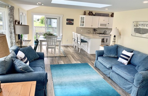 West Dennis House | Luxury West Dennis Rental w/Central Air and Walk to Beach