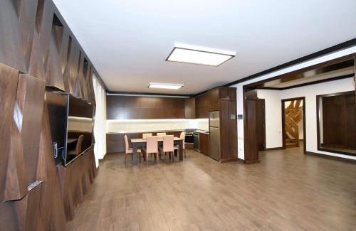 Arabkir Villa | Luxury White House In Yerevan