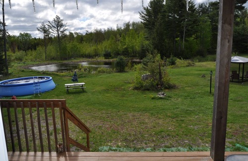 Glenburn House | Luxury Wood Resort with lake access, close to town, family-friendly,sleeps 8-12