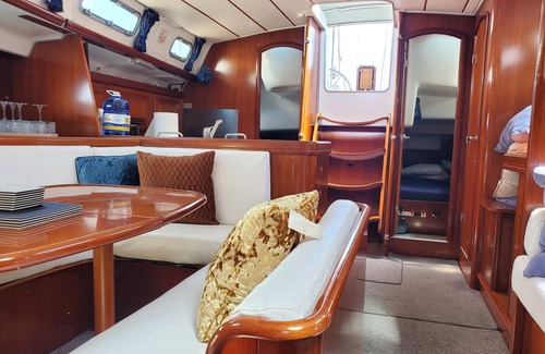 Gibraltar Boat Rental | LUXURY YACHT STAY IN BEST LOCATION IN GIBRALTAR.nNEXT TO CASINO AND RESTAURANTS