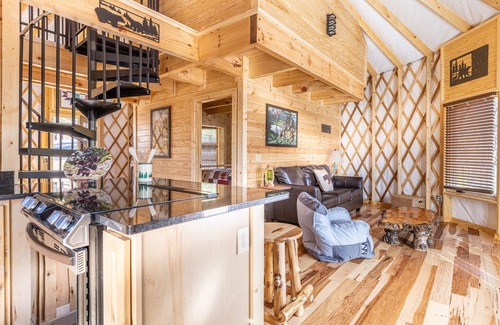 Pigeon Forge Cabin | Luxury Yurt Cozy & Fun 1br/1bth, experience it, Private Deck w Grill & HotTub