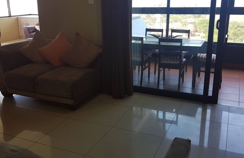 Durban Point Apartment | Luxury 3 Bed overlooking Ushaka Marine world