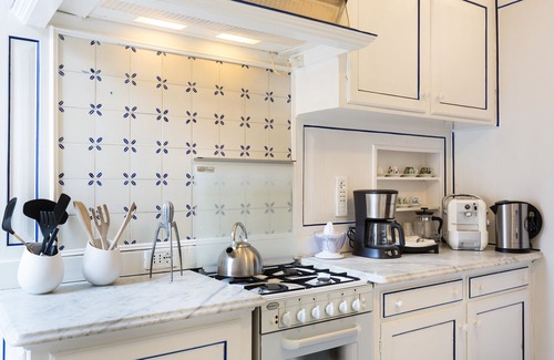 Dorsoduro Apartment | Luxury Zattere Water Front Apartment with Fantastic Views M0270420963
