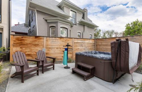 Sunnyside House | LuxuryDenver Studio w Hot Tub 2 Mi to Downtown