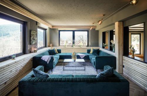 Huzenbach Villa | Luxus Villa mit 23 Zimmern und 19 Bädern und SPA