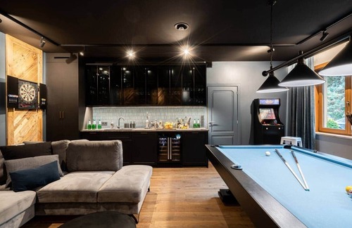Wilkanowo Villa | LuxVilla PrivatePool TennisCourt GameRoom Cinema