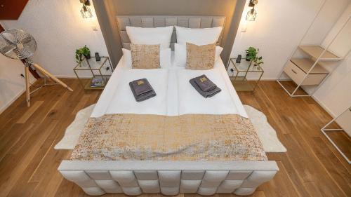 Ravensburg Apartment | Luxx Home RV, City Marienplatz