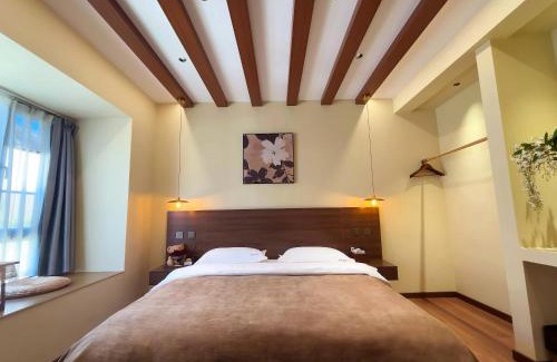 Gucheng District House | Luyu Shijian B&B