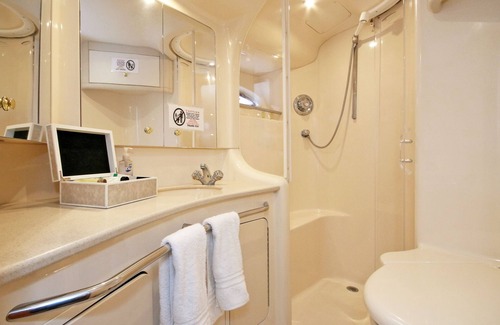 Downtown San Diego Boat Rental | Luz de Luna. 50' of Luxury And Zen in The Ocean, Most Beautiful Natural Tune