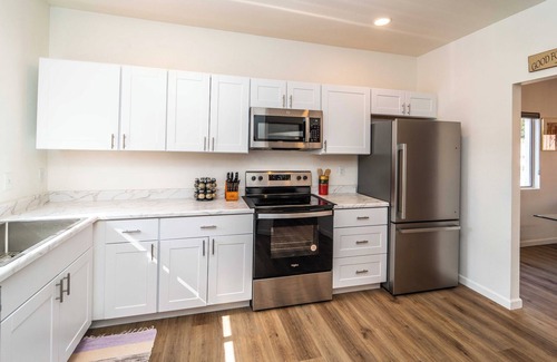 Villages of Green Valley House | Luz Del Sol our home in the sun! Mountain View! Single Level 2/2 w/ pool access!