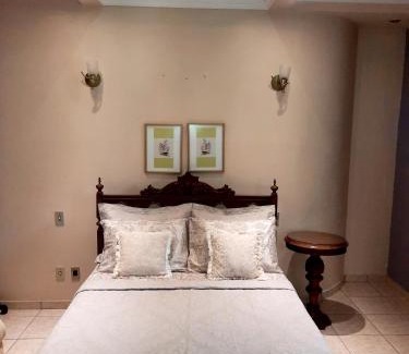 Pero Hotel | Luz do Sol Pousada 700m Praia do Peró