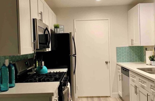 Spring Valley Condo | LV Modern Hearthstone