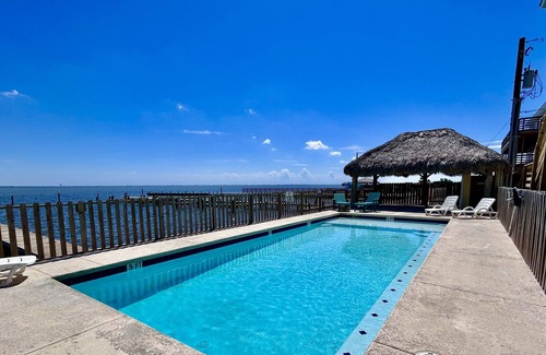 Flour Bluff House | Lv114 - Fin & Feather 2 Bedroom Home by Redawning