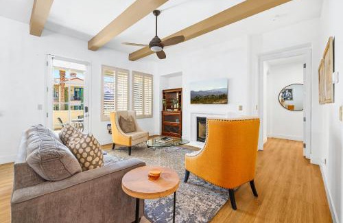 La Quinta House | LV314 Stylish 3BR-4BA Legacy Villas Townhome