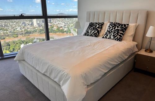 Brisbane Central Business District Apartment | LVL43 Queens Wharf 1BR Apartment