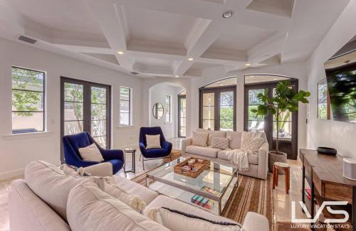 Downtown Fort Lauderdale House | LVS Villa Alba- Walk2LasOlas, HeatedPool, RoofTopTerrace