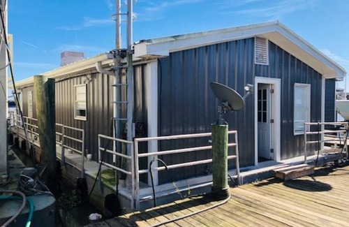 Venice Boat Rental | Ly'an High Lodge - Venice Marina