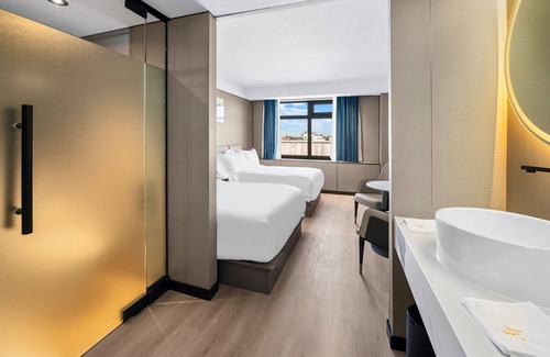 Queens Hotel | Ly New York Hotel