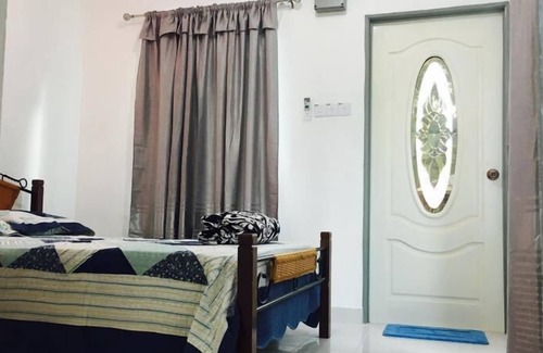 Air Hangat Hotel | Lyaa Resthouse