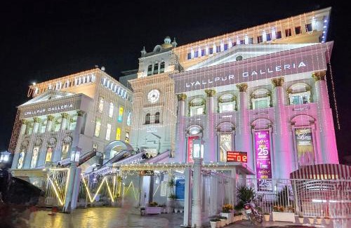 Faisalabad Apartment | Lyallpur Galleria Mall Apartment, 1 BHK, 1 Bedroom with Living Room, Basement Parking, 24x7 Security
