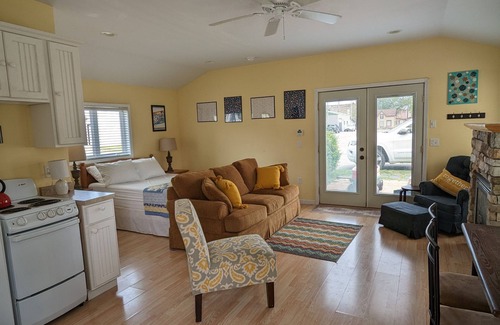 Port Austin Apartment | LYC Cottage #6