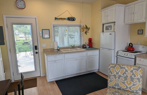 Port Austin Apartment | LYC Cottage #6
