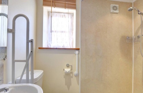 Saint Clears House | Lych Gate Cottage in Carmarthen