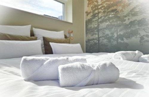 Lychen Villa | Lychenseevilla mit Seeblick, Wintergarten, Kamin und Sauna