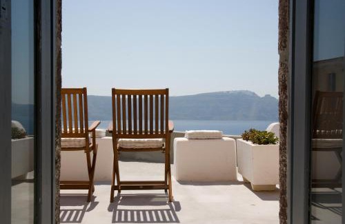 Oia Villa | Lydia Cavehouse