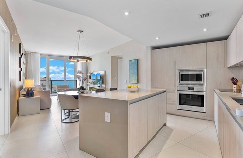 Seybold Condo | Lyfe Resort and Residences on the beach