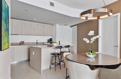 Seybold Condo | Lyfe Resort and Residences on the beach