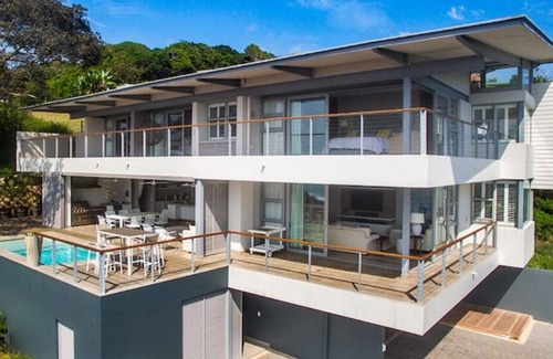 Selection Beach Apartment | Lymegrove Beach Villa's Coral Suite | Umdloti