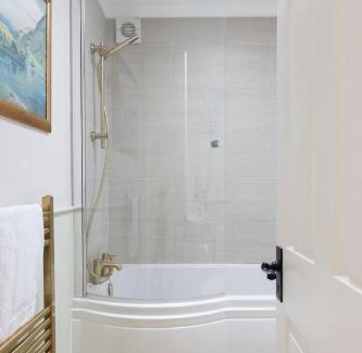 Lyminster Apartment | Lyminster Court Cottages