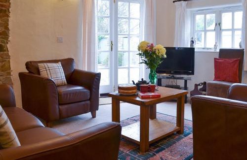 Parkham House | Lynches