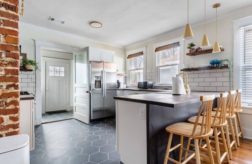 Crosstown House | Lyndale Ave Draft Listing