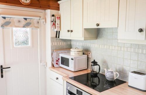 Fylingthorpe House | Lyndale Cottage