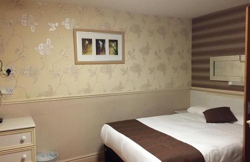 South Shore Hotel | Lyndene Hotel