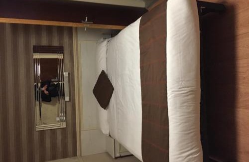 South Shore Hotel | Lyndene Hotel