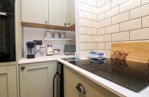 West Linton Cottage | Lyne Cottage, The Retreat