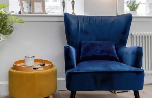 West Linton House | Lyne Cottage, The Retreat