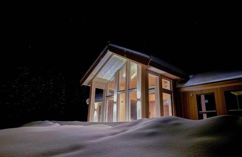 Lyngen House | Lyngen Vista - Arctic Luxury!