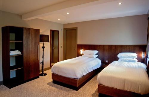 Johnstone Hotel | Lynnhurst Hotel