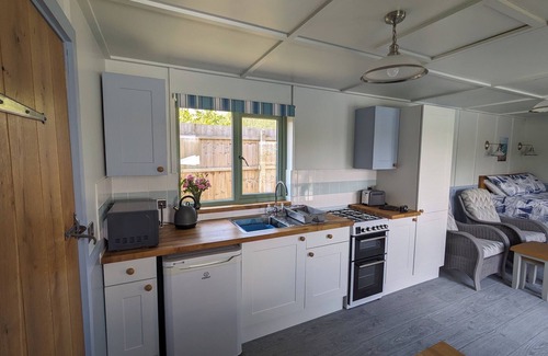 Bude Cabin | Lynstone Lakes