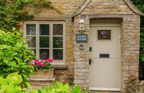 Enstone House | Lynton Cottage